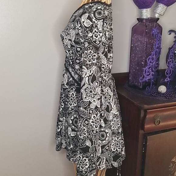 tomorrow's mother Maternity Black and White Large Long Sleeve Top - Picture 2 of 5